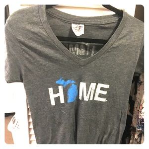 Super soft gray Michigan “Home” T-shirt